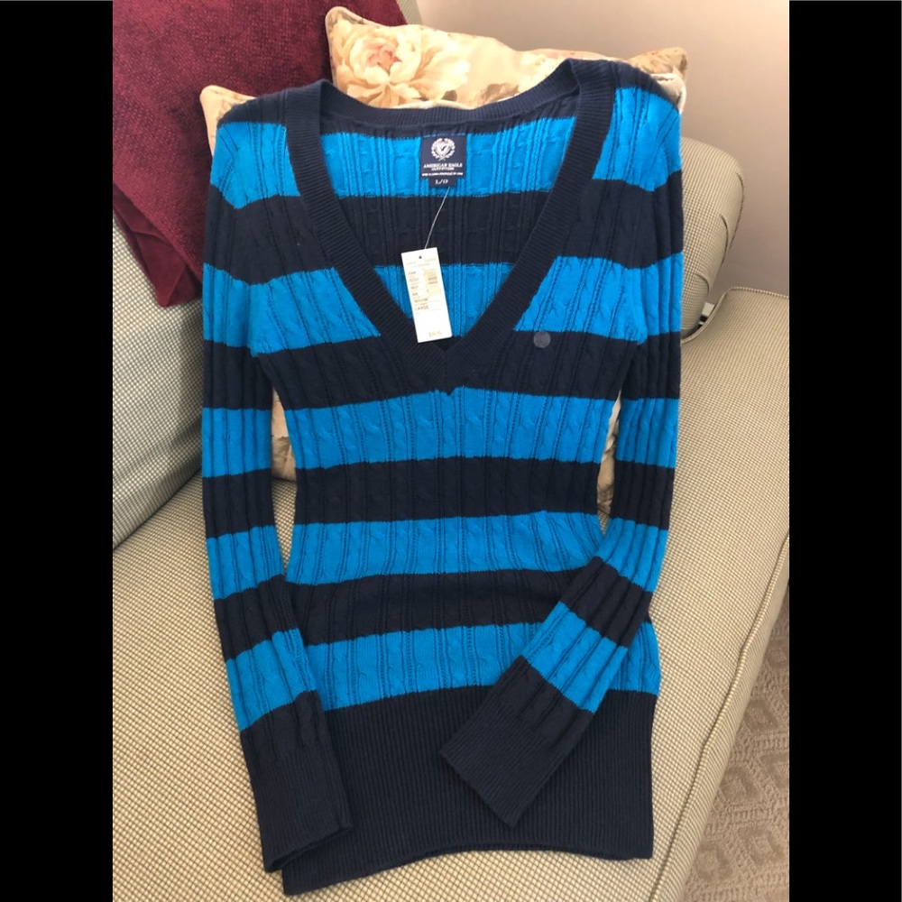 💕 American Eagle Striped Sweater L NWT - Picture 1 of 3